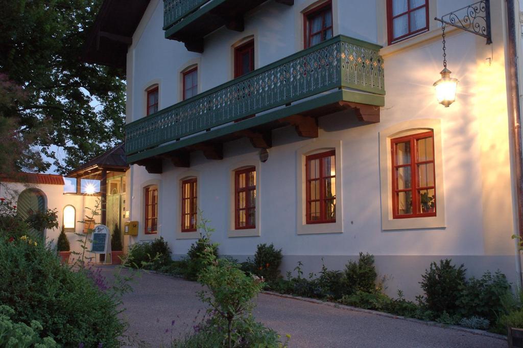 Hotel Zur Schonen Aussicht Feldkirchen-Westerham Buitenkant foto
